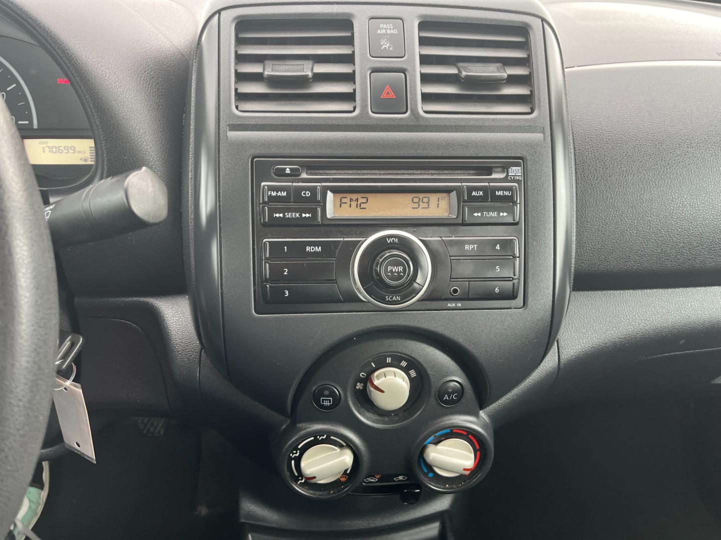 2014 SILVER /black Nissan Versa 1.6 S 5M (3N1CN7AP3EL) with an 1.6L L4 DOHC 16V engine, 5-Speed Manual transmission, located at 14700 Tomball Parkway 249, Houston, TX, 77086, (281) 444-2200, 29.928619, -95.504074 - Photo#13